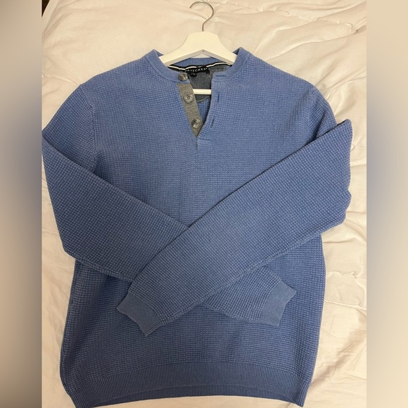 Men’s waffle knit crew neck button sweater - Picture 5 of 5